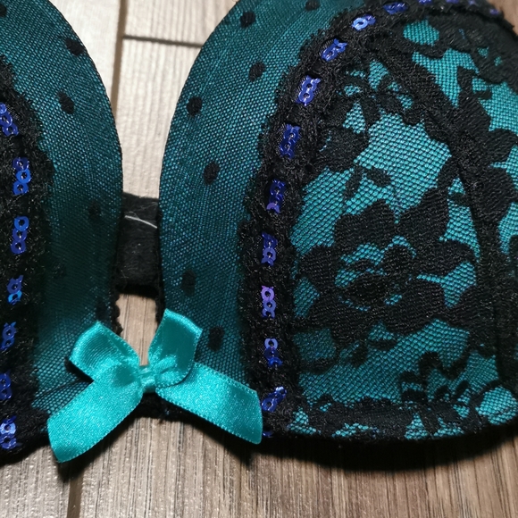 Black & Teal Lace Push Up Bra, 32B - Picture 2 of 3